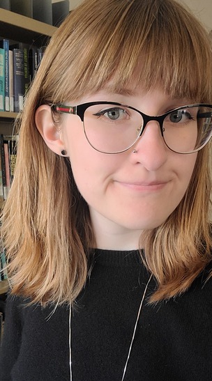 Headshot of Tiffani Thomason