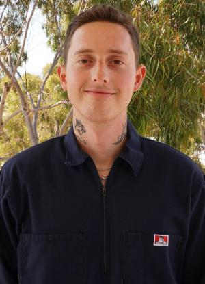 Headshot of Wolfe Randall